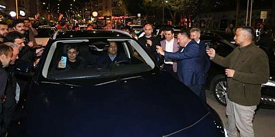 BAKAN ÇAVUŞOĞLU, KENDİ KULLANDIĞI TOGG İLE KEPEZ’E GELDİ 