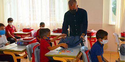 Başkan amcadan eğitim seti desteği