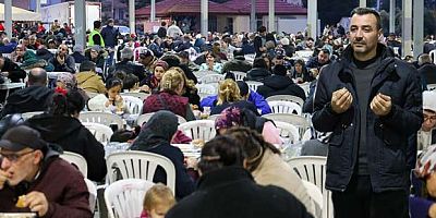 BAŞKAN MEHMET ÇİÇEK, İFTAR SOFRASINDA VATANDAŞLARLA BULUŞTU