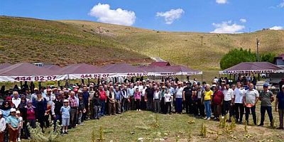 BAŞKAN ÖZÇELİK DOĞU VE BATI YAYLALARINA ÇIKARMA YAPTI