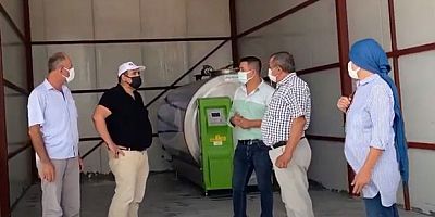 Büyükşehir Döşemealtılı besicilere süt tankı hibe etti