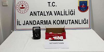 Kargoyla uyuşturucu siparişine jandarma engeli 