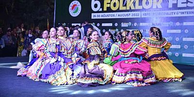 Kepez’in 6. Uluslararası Folklor Festivali’ne Muhteşem Gala 