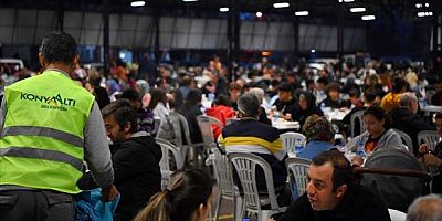 KONYAALTI’NDA DAYANIŞMA İFTARLARI DEVAM EDİYOR