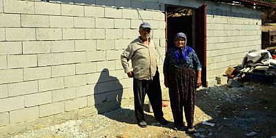 Manavgat belediyesi ve gönüllüler ahır çalışmalarını sürdürüyor