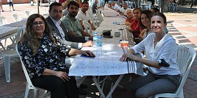 Manavgat CHP ilçe örgütü aşure dağıttı