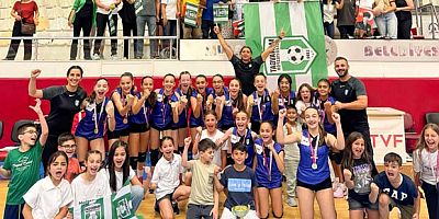 MANAVGAT MİDİ KIZLAR VOLEYBOL TAKIMI ANTALYA ŞAMPİYONU OLDU