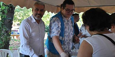 MEMLEKET PARTİSİ AŞURE İKRAMINDA BULUNDU