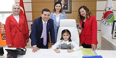 TÜTÜNCÜ, 23 NİSAN’DA BAŞKANLIK KOLTUĞUNU EMİNE İDİL’E DEVRETTİ 