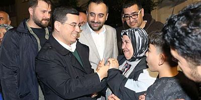 TÜTÜNCÜ, İFTARDA YENİKAPI’NIN MİSAFİRİ 