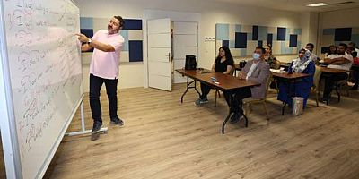 Yabancı Diller Akademisi’nin yeni dönem kayıtları başladı